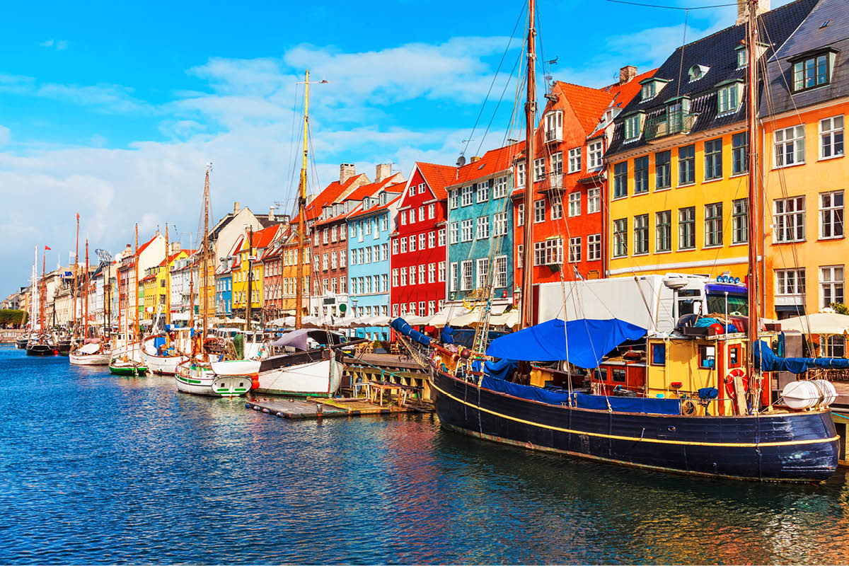 Why Use Local Payroll Providers for Contracting in Denmark?